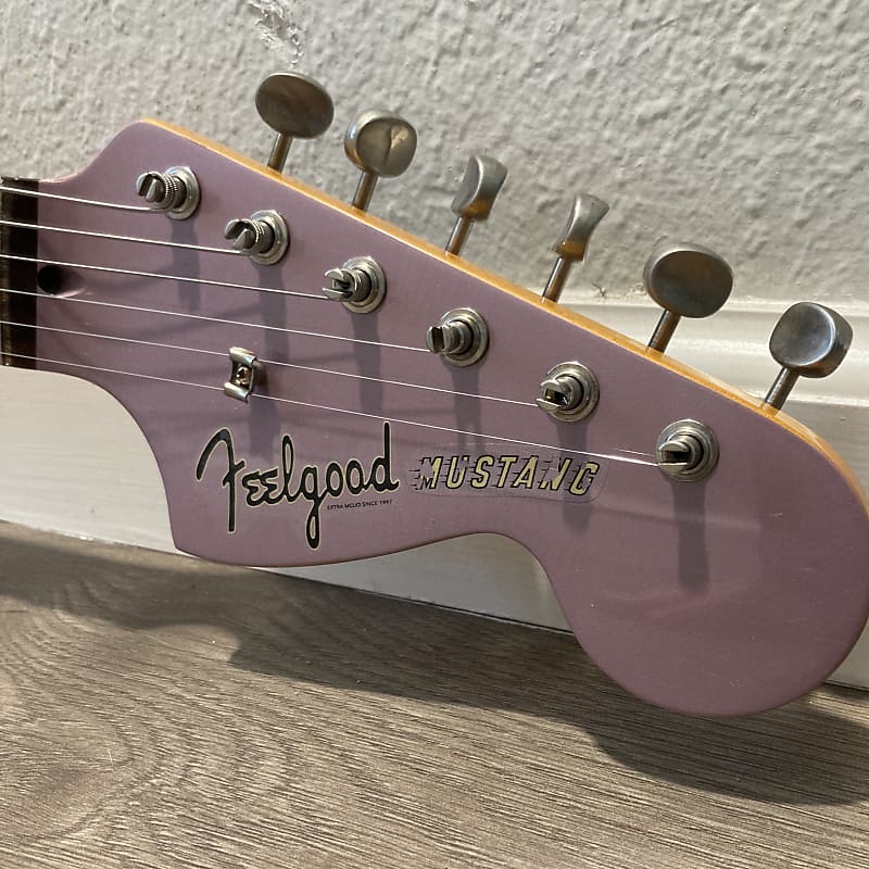 NEWモデル Squier Heather / Burgundy - Mustang Vibe Classic Fender by ギター