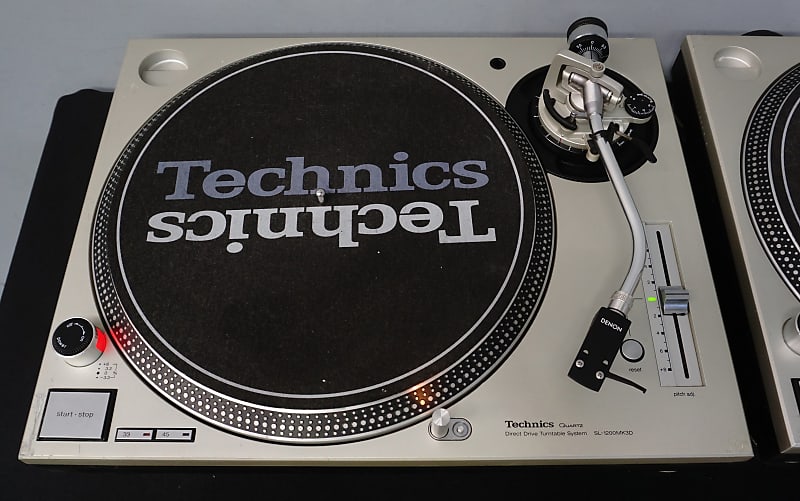 Technics SL-1200 MK3D Professional DJ Turntable Pair - Silver