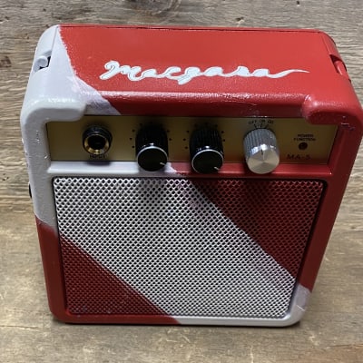 Margasa Mini Amp, 2-watt, 9v,  portable, Red & White Striped for sale