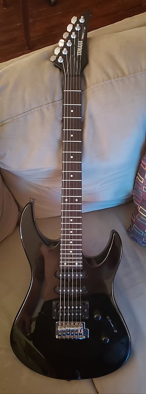 Yamaha RGX 112S BLACK トレモロアーム付 新品弦張替済 Yamaha RGX