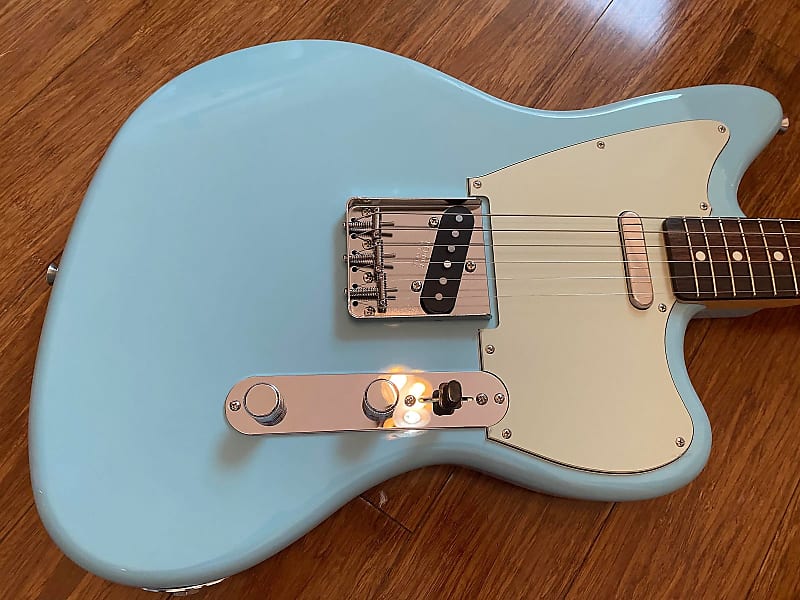 Fender Japan Limited Run Offset Telecaster Daphne Blue MIJ