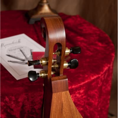 Roosebeck DMCRT4 Mountain Dulcimer 4String Cutaway Upper Bout F-Holes Scrolled Pegbox w/Pick & Toner image 2