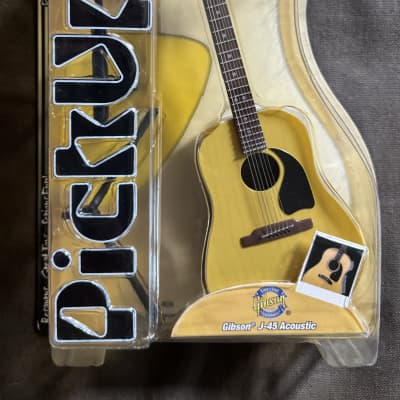 gibson J-45 レプリカ