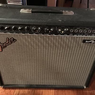 Fender Ultimate Chorus Type PR 204 1990-2000 Black | Reverb