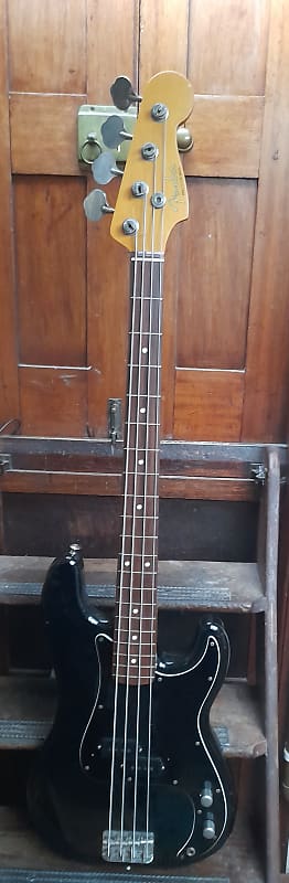 Fender PB-62 Precision Bass Reissue MIJ | Reverb UK