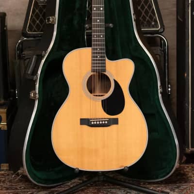 Martin Standard Series OMC-28E