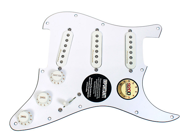 920D Custom Shop 162-11-10 Fender Vintage Noiseless Loaded Prewired Strat Pickguard image 1