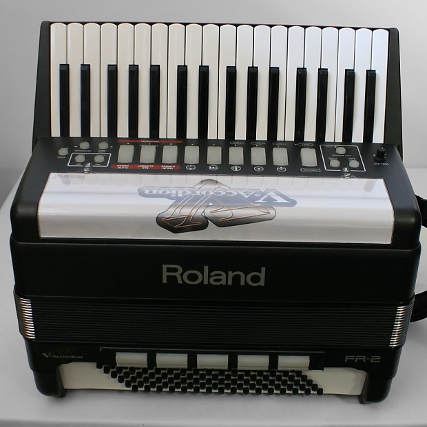 Roland fr 2 accordion top