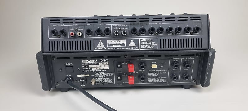 ローランド CPM-120Ⅱ powered mixer ケース付 Roland CPM-120 Compact 8 Channel Powered Mixer - Evolution Music