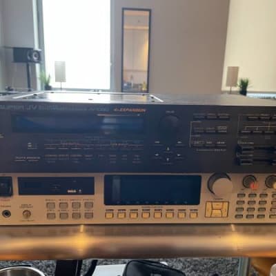 Roland JV-1080 64-Voice Synthesizer Module