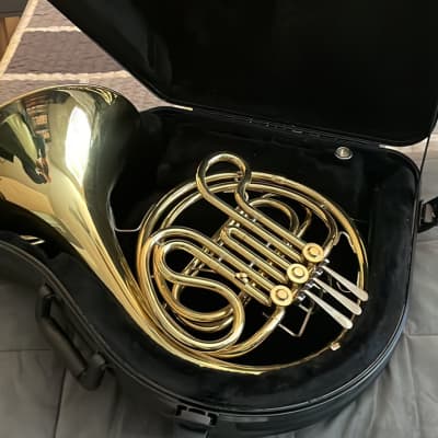 Cg conn deals ltd french horn