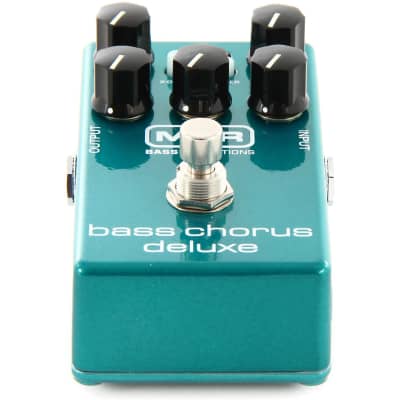 MXR M83 Bass Chorus Deluxe Effects Pedal image 2