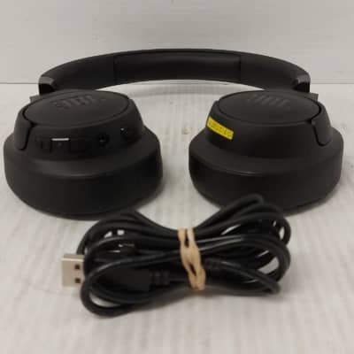 AKG K142HD High Definition On-Ear Headphones - Great Used