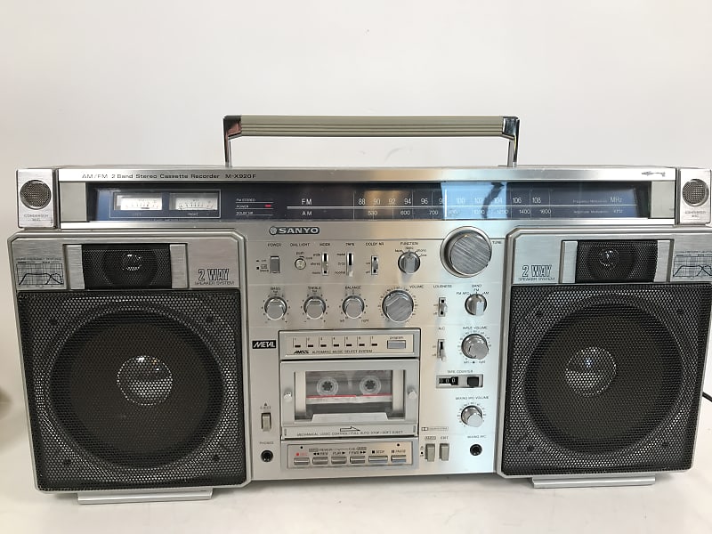RADIO CASSETTE VINTAGE SANYO M-X920, Bilbotruke