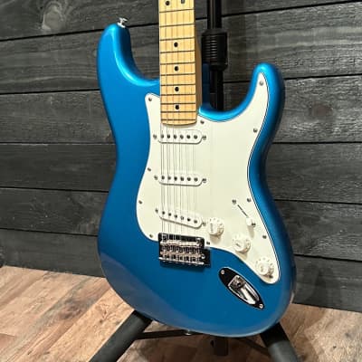 Fender Player Series Stratocaster MIM Electric Guitar Blue image 3