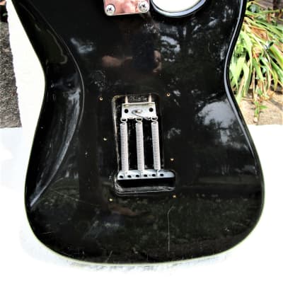 Fender "Left hand" Squier  Stratocaster, 1997, Korea, Black, Gig Bag image 9
