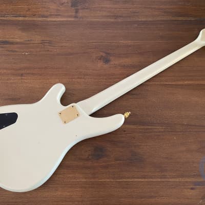 ベース Yamaha MB-50 motion Bass vintage White Yamaha Motion B MB-II White Electric Bass Guitar Taiwan | Reverb