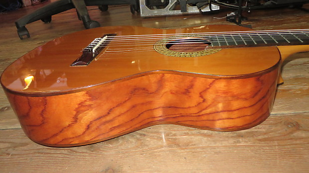 Manuel Rodriguez E Hijos Caballero 11 Bubinga Classical Reverb