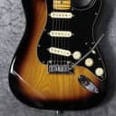 Fender USA  American Ultra Luxe Stratocaster MN  (2021'USED)  /  2-Color Sunburst