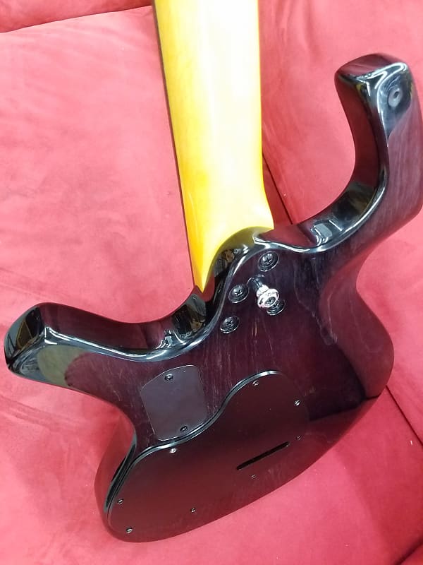 Parker P-40 Electric Guitar HSS with piezo pickup Trans