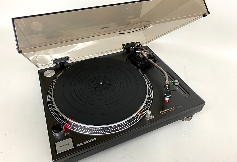 Technics SL-1200 MK4 DJ Turntable in Near Mint Condition w