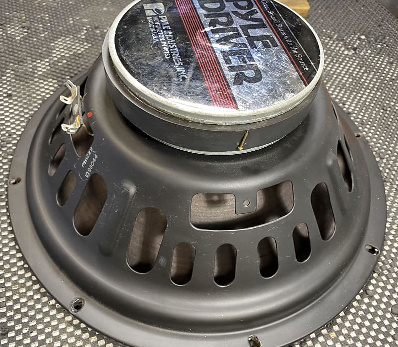 Pyle Industries MH1229 12" 90 Watts Reverb