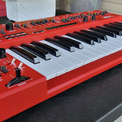bEHRINGER mS-1 mKII aNALOG sYNTH 2025