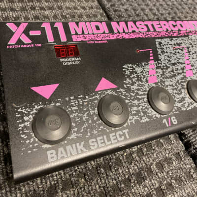 ART X-11 midi mastercontrol floorboard image 5