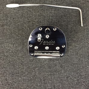 Left handed sales jazzmaster tremolo