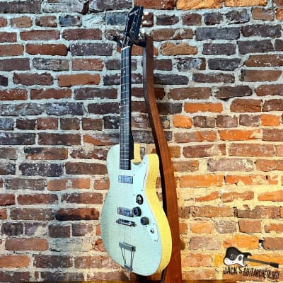 Holiday / Harmony Stratotone 'Rattlecan Relic' Electric Guitar w/ HSC (1960s - Gold Crag) image 5