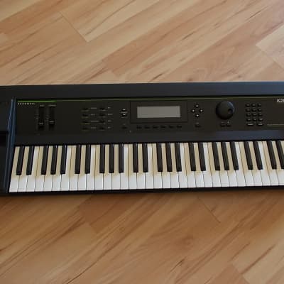 Kurzweil K2000 61-Key Digital Workstation Synthesizer 1990s - Black