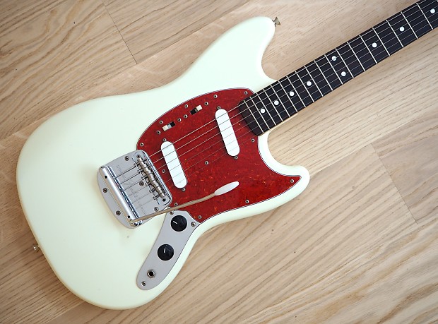 1991 Fender Mustang MG69 Vintage Reissue Electric Guitar Olympic