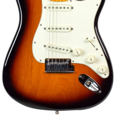 2016 Fender Custom Shop American Custom Stratocaster NOS 2-Tone Sunburst w/Modern Compound Radius image 3