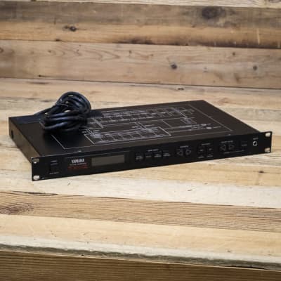Yamaha TX81Z FM Tone Generator Synthesizer Sound Module TX-81-Z U258915