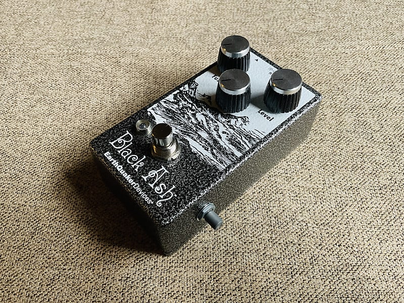 earthquaker devices black ash 凄かっ 限定復刻版 ファズ