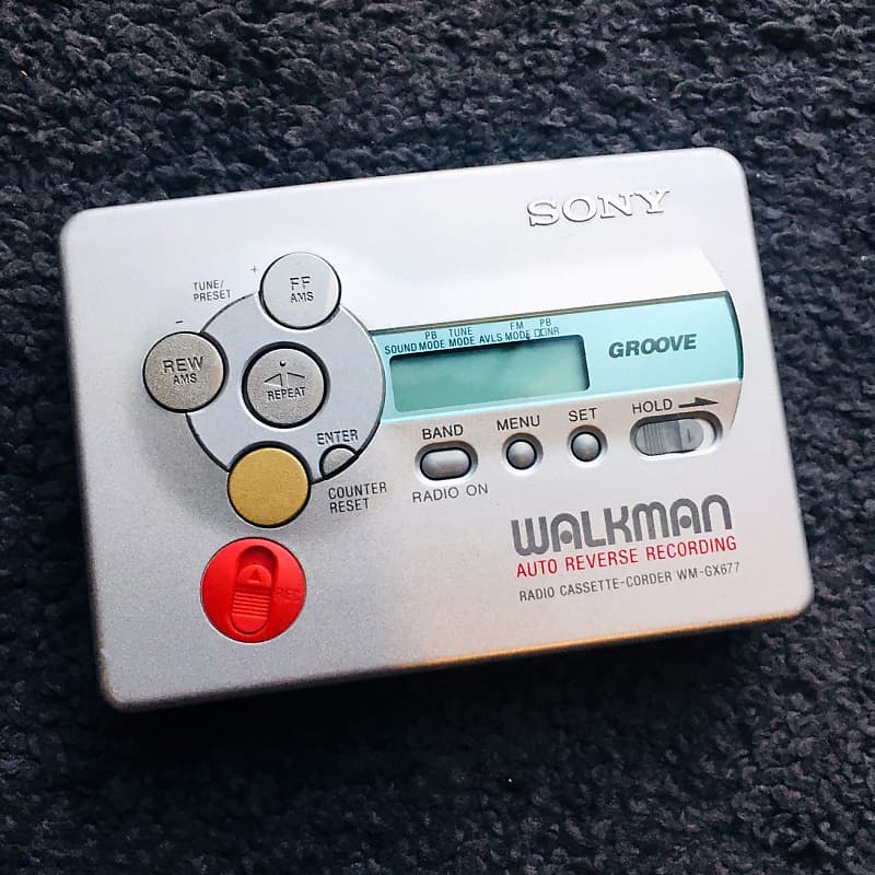 SONY WM-GX677 Walkman Cassette Player, Excellent Silver ! Working