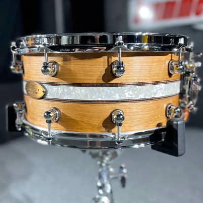 Pearl Music City Custom Solid Cherry 14x6.5 Snare Drum - Natural With Kingwood Royal Inlay image 4