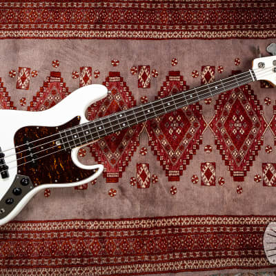 Bacchus WL-434 4 String Jazz Bass SWH White Woodline Global