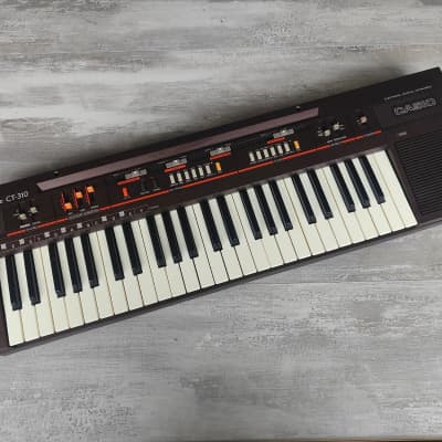 Casio Casiotone CT-310 Keyboard