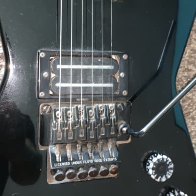 Dean ML dime shadow electric guitar floyd rose Hardshell case  Black image 4