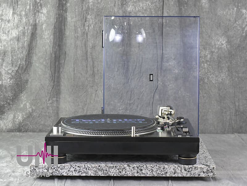 Technics SL-1200MK5G Black direct drive DJ turntable in Excellent Condition  			