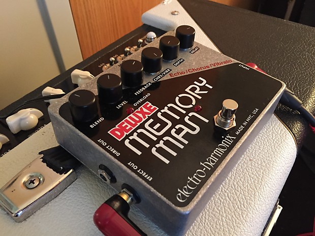MN3005 Electro Harmonix Deluxe Memory Man 2007-2008 Black MN3005 Electro Harmonix Deluxe Memory Man 2007-2008 Black