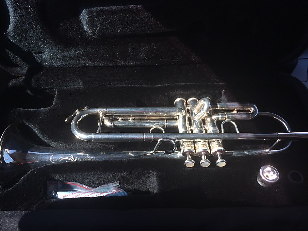 Jupiter 1604S XO Professional Bb Trumpet image 1