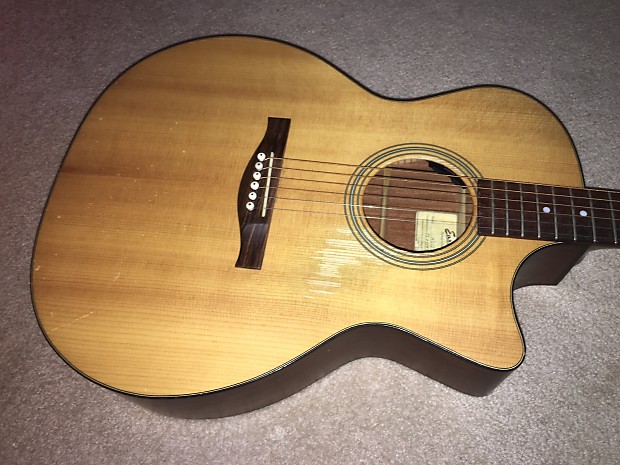 Eastman HE122CE Acoustic Electric Guitar