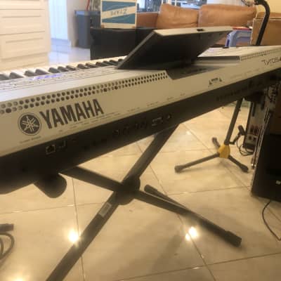 Yamaha  Tyros 4 keyboard