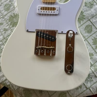 Yamaha Shouter SH-01 strat white with matching headstock | Reverb