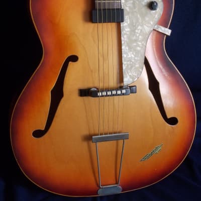 "Klira" Archtop guitar (1958-60) image 3