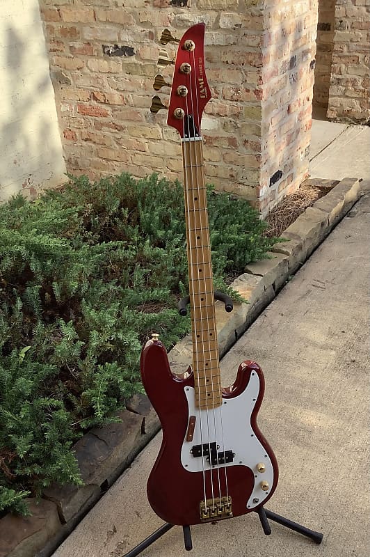 Hondo Fame Series 830 Bass 1987 W/Case | Reverb