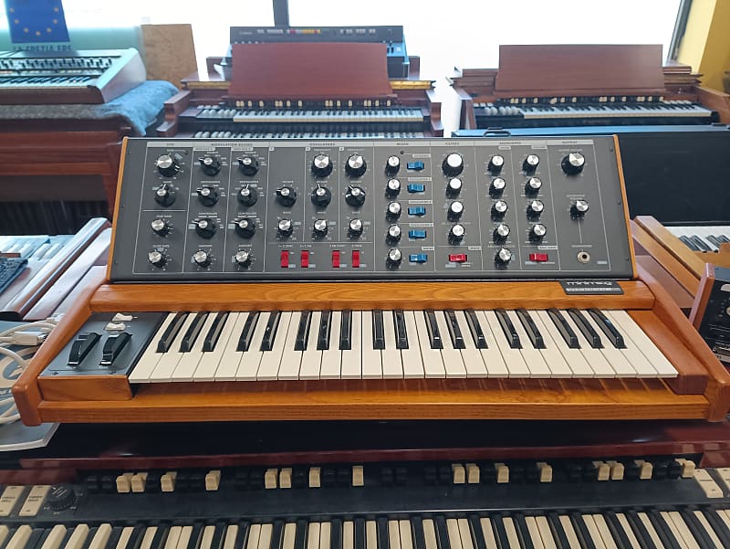 Minimoog voyager 2024 for sale