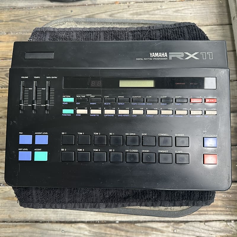 Yamaha RX11 Drum Machine